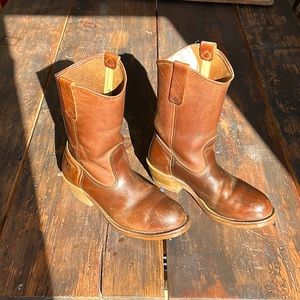 Vintage - Made in the USA - Genuine Leather Cowboy Boots - steel toe Workn’Sport